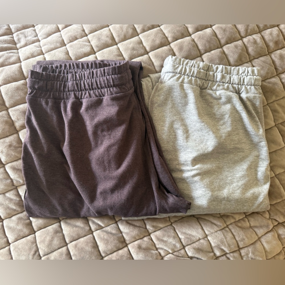 Vuori Women's Purple and Gray Joggers